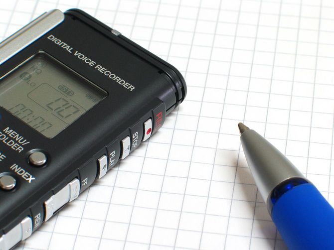 ノートとICレコーダー