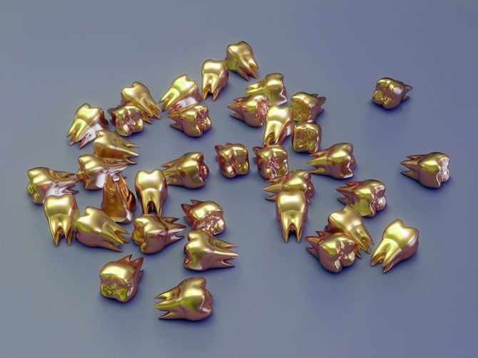 たくさんの金歯