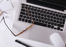 残念な人は仕事中、無意識にイライラ・クヨクヨしている