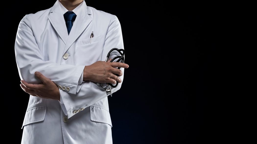 日本は｢医師しかできない仕事｣が多すぎる…医療不足と若手医師の過労死をもたらす根本問題 ワクチン接種は薬局に任せて､医者は治療に専念すべきだった