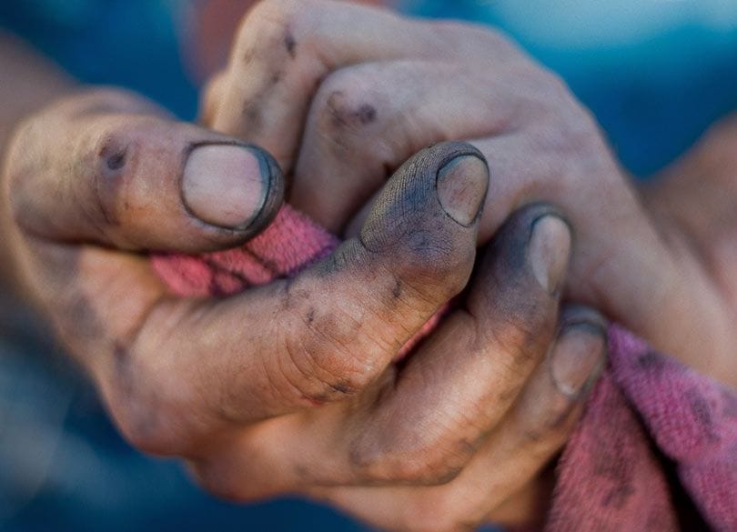 なぜ外務官僚はウンコをなすりつけるのか バブルがはじけ、常識は崩れさった