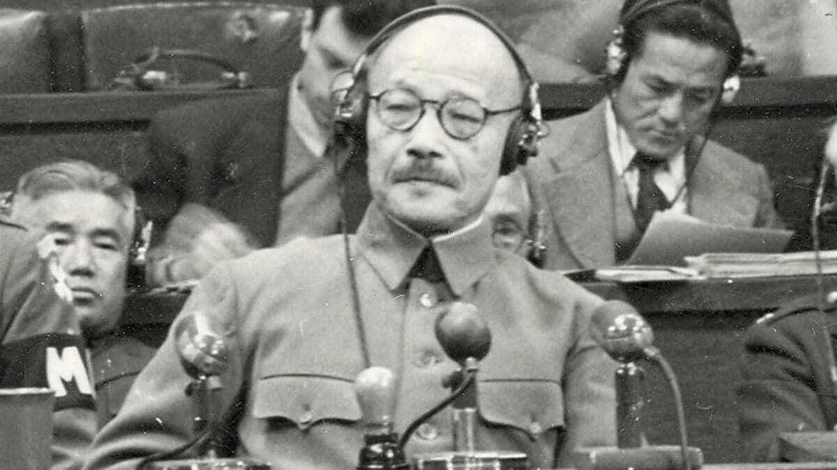 相模湾沖48kmにバラまかれた東条英機ら7人のA級戦犯の遺骨遺灰…処刑