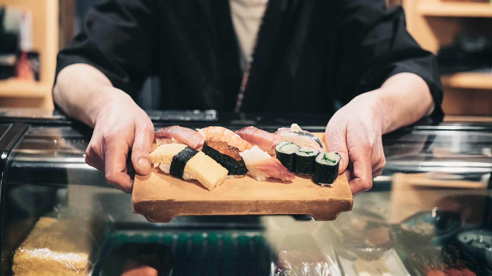 だから日本食は世界の人々に愛される…海外でジワジワ広がる｢アレンジしすぎた日本食｣のすごい実態 寿司にはマンゴーソースをかけるのが定番に