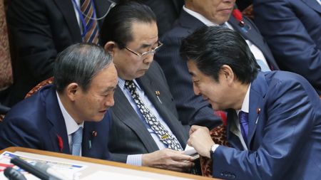 実は 危機管理 が苦手だった菅官房長官の実力 差し紙なし で話せなくなった理由 President Online プレジデントオンライン