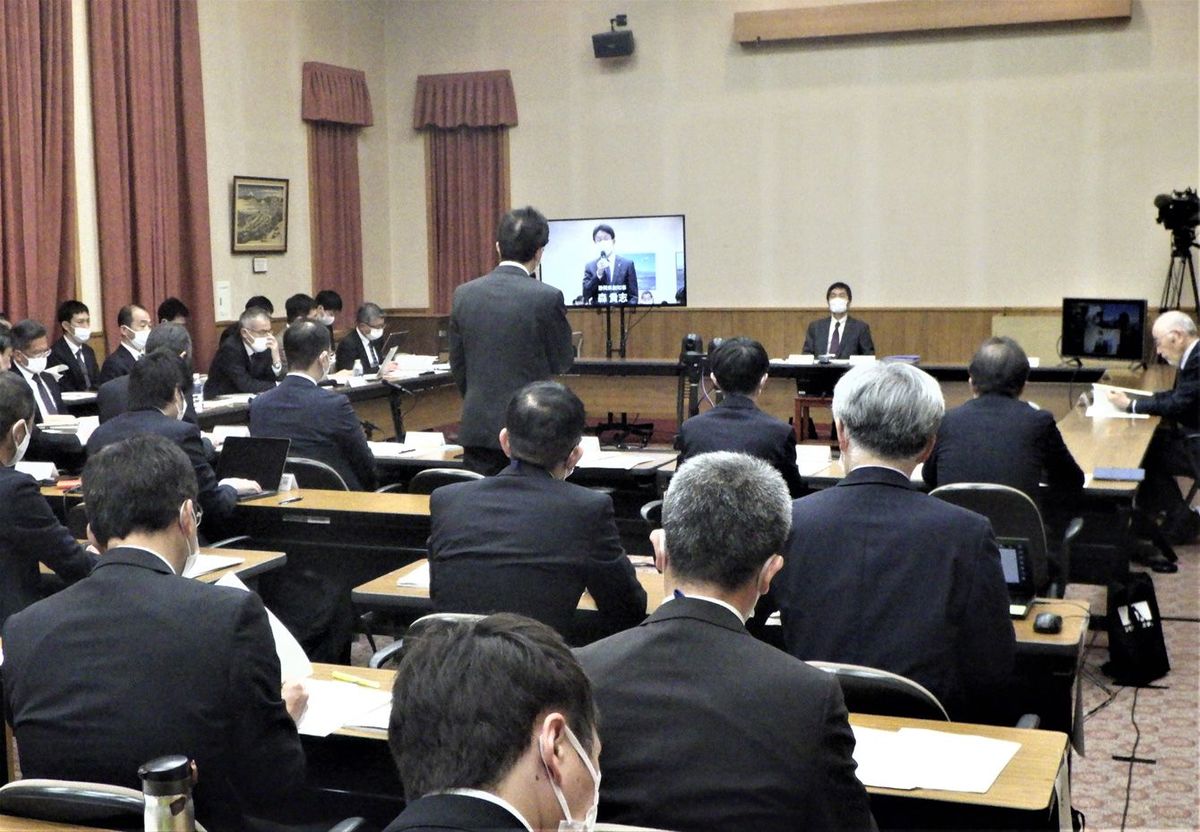 静岡県庁で4月26日に開かれた、山梨県の調査ボーリングをテーマにした県専門部会