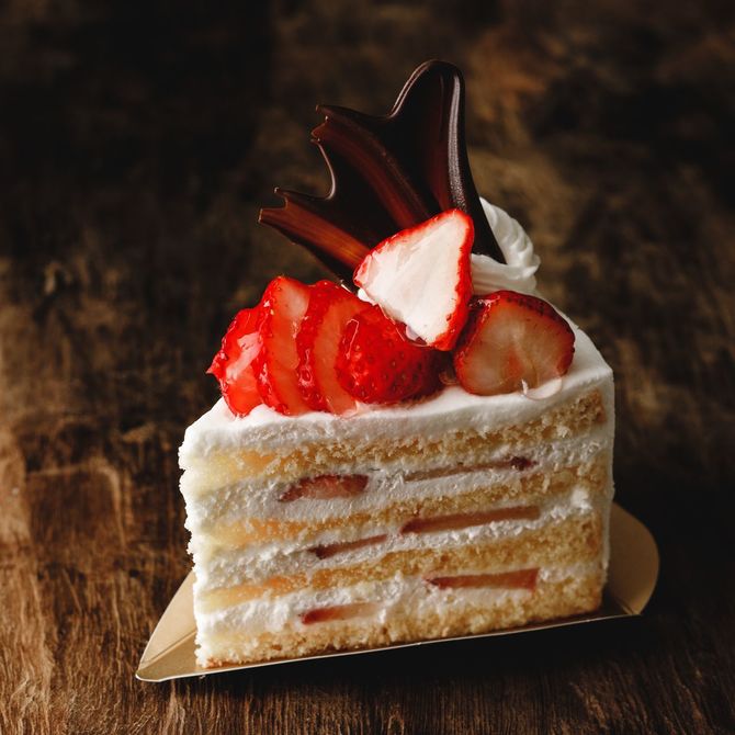 YATSUDOKI「川上村契約農場の苺ショートケーキ」（370円＋税）