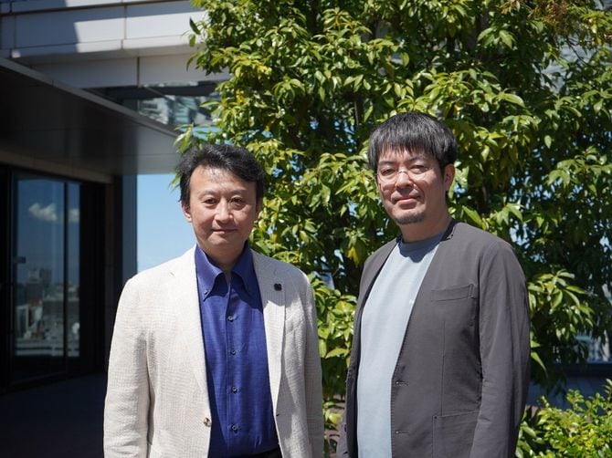 小原さん(左)と小泉さん