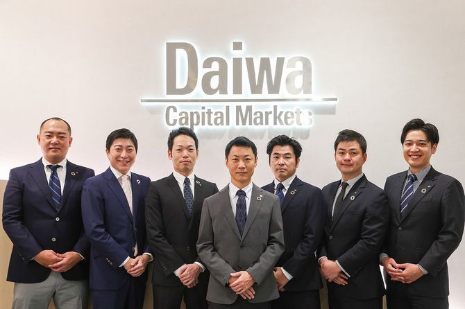 大和証券のシンガポール法人WCS（ウェルス・アンド・コーポレート・クライアント・ソリューションズ）で働く営業員たち