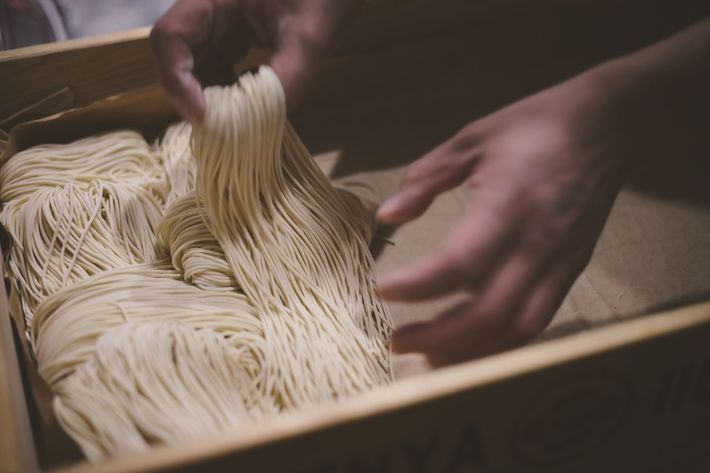 飯田将太さんにとって「おいしい麺とは何か」は永遠のテーマ。