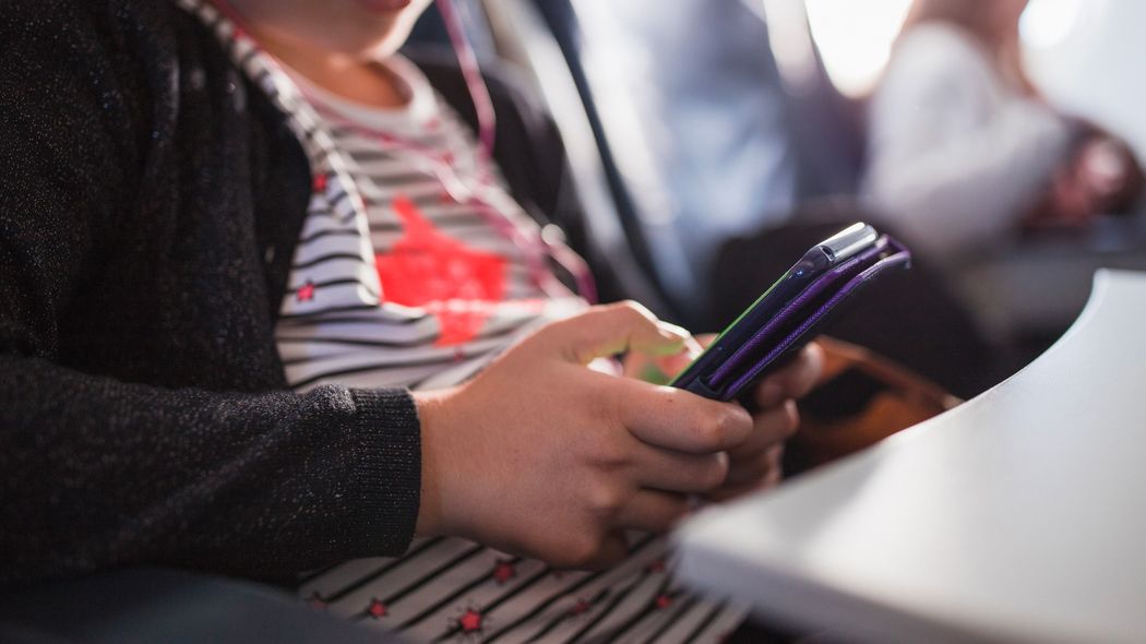 ｢低学歴｣｢Fラン大学｣とひたすらバカにするだけ…中高生が熱中するYouTube動画に塾講師が抱く強烈な違和感 子供たちが"いびつなモノサシ"で世の中を見てしまう