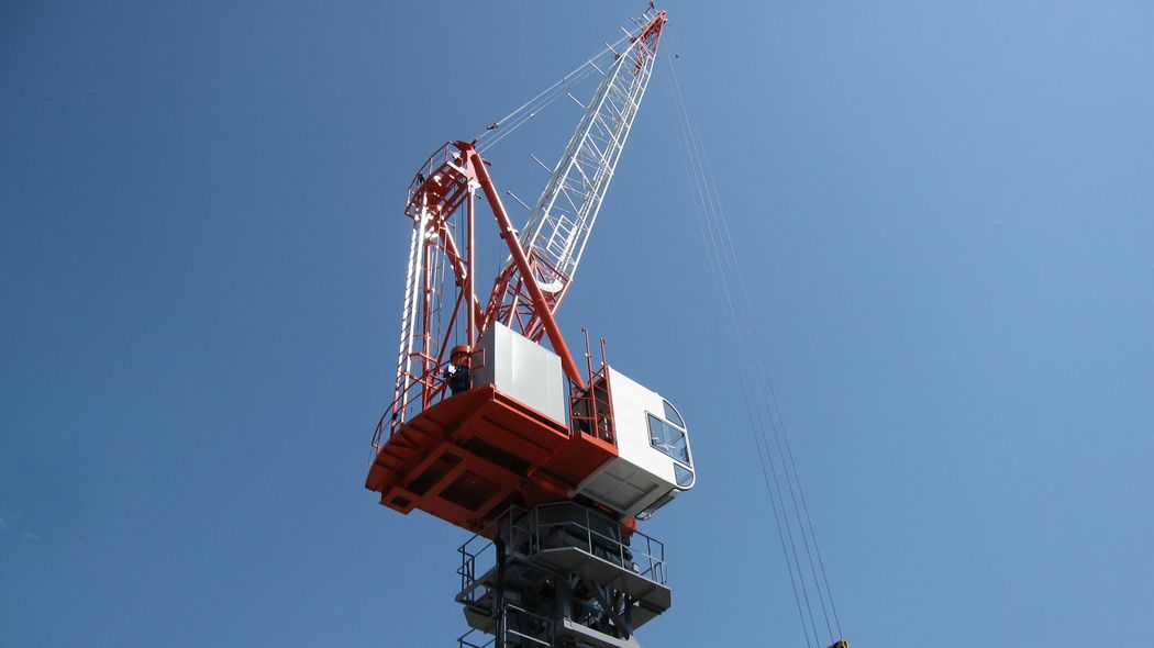 広島の鉄工所が「日本のビル建設の半分」に関わることになった深い理由 高層建設に不可欠な「クレーン」