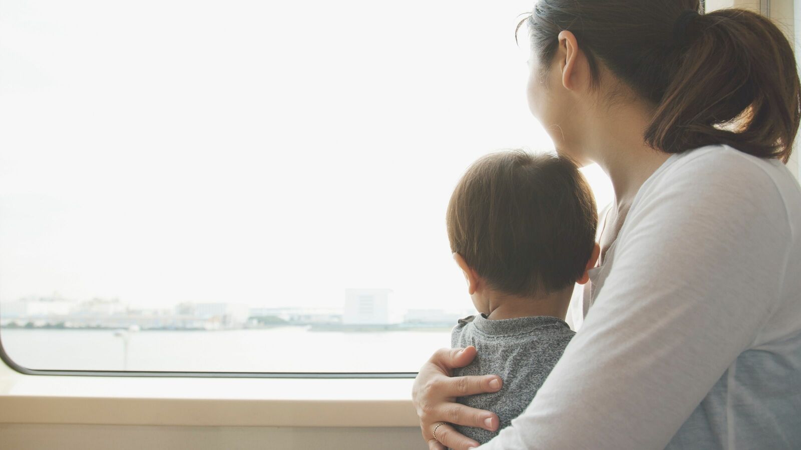 ｢子どもがうるさくして､すみません｣より効果的…躾への"お叱り"を穏便にすませる｢魔法のひとこと｣ ｢世間様に迷惑をかけないように｣は捨てるべき