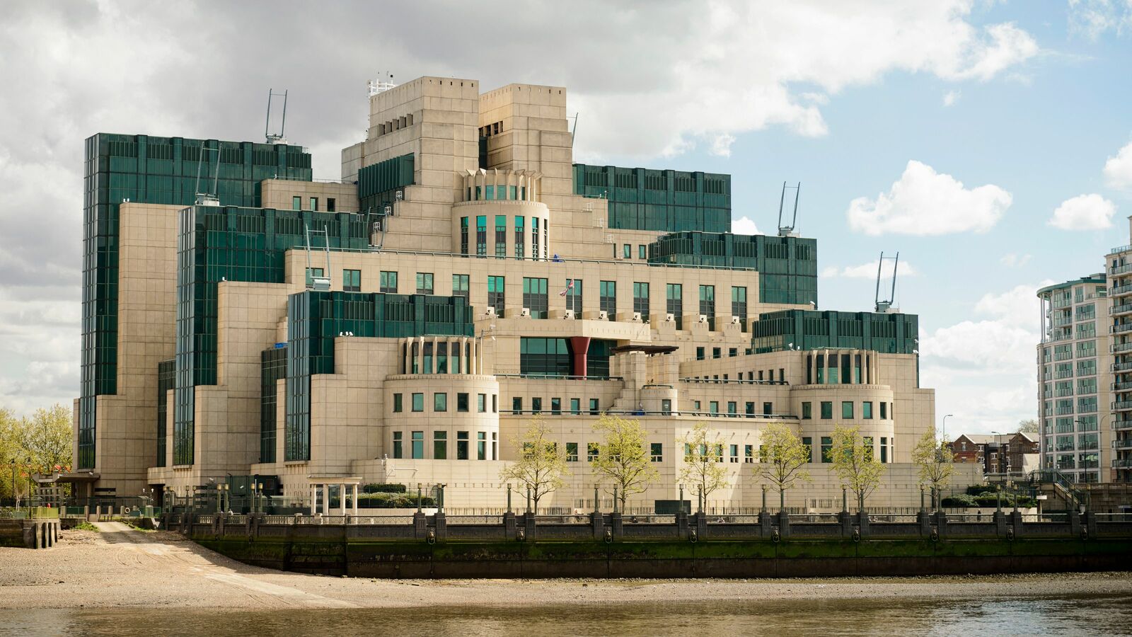 プーチンに相応しい最期は近付いている...MI6などが分析 ｢クレムリンの殺し屋｣