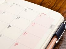 年収1300万円の働きマンと年収600万円のお休みマン、選ぶならどちら？