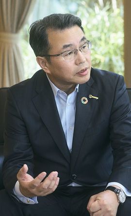 望月 篤（もちづき・あつし）