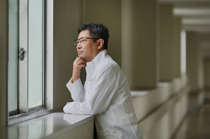 鳥取大学医学部附属病院 病院長特別補佐 頭頸部診療科群 教授 藤原和典さん