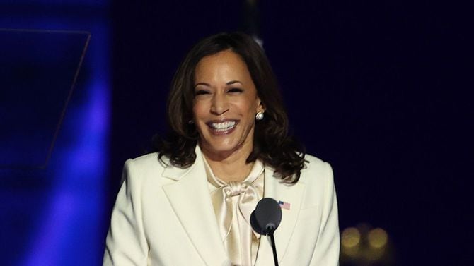 2020年11月7日、バイデン候補の勝利が確実になったことを受けてスピーチするカマラ・ハリス氏