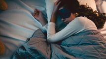 ｢早く寝て明日に備える｣は大人には不可能…体内時計が作り出す｢徹夜明けでも眠れない魔の時間帯｣の正体