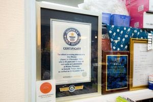 お店にはギネス認定証が飾られていた。