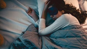｢早く寝て明日に備える｣は大人には不可能…体内時計が作り出す｢徹夜明けでも眠れない魔の時間帯｣の正体
