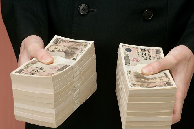 2000万円の現金を持っている人の手元