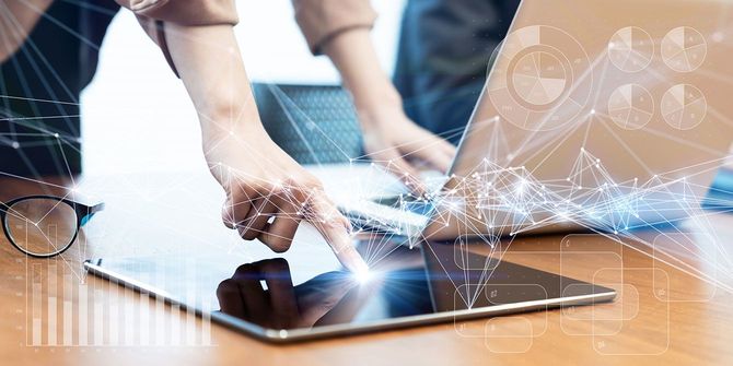 ノートパソコンとタブレットを同時に使用する人