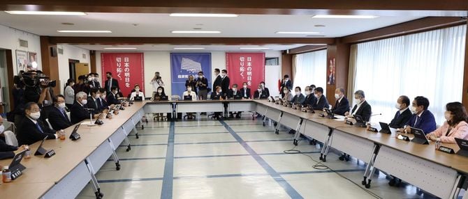 LGBT法案などについて議論された自民党総務会＝2021年5月28日、東京・永田町の同党本部