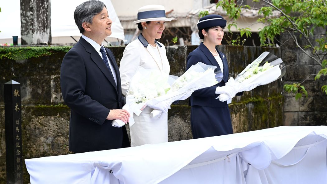 だから愛子さまの｢異例の沖縄同行｣が実現した…専門家｢天皇の行動から汲み取れる娘しかいない父親の心境｣ 上皇ご夫妻の慰霊の旅に天皇も秋篠宮さまも同行したことはなかった