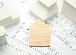 「私立」「戸建て」「ブランド」…膨張するムダ消費　－「実物の家計簿」拝見【年収1500万】