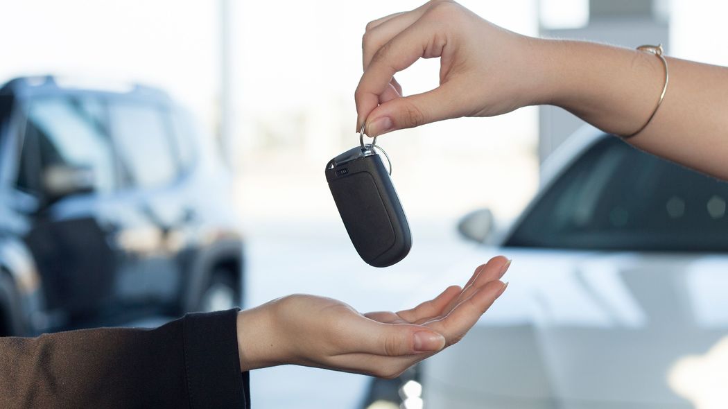 ディーラー下取り額より100万円以上も高かった…毎月車を買うYouTuberがこっそり教える査定爆上げの方程式 買い取り価格相場の上昇期は1月中旬～2月中旬､遅くとも3月中旬までに売れ