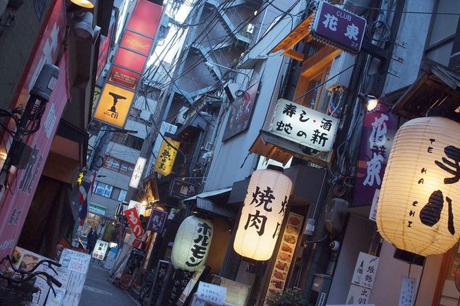 東京・新橋の居酒屋「蛇の新」。