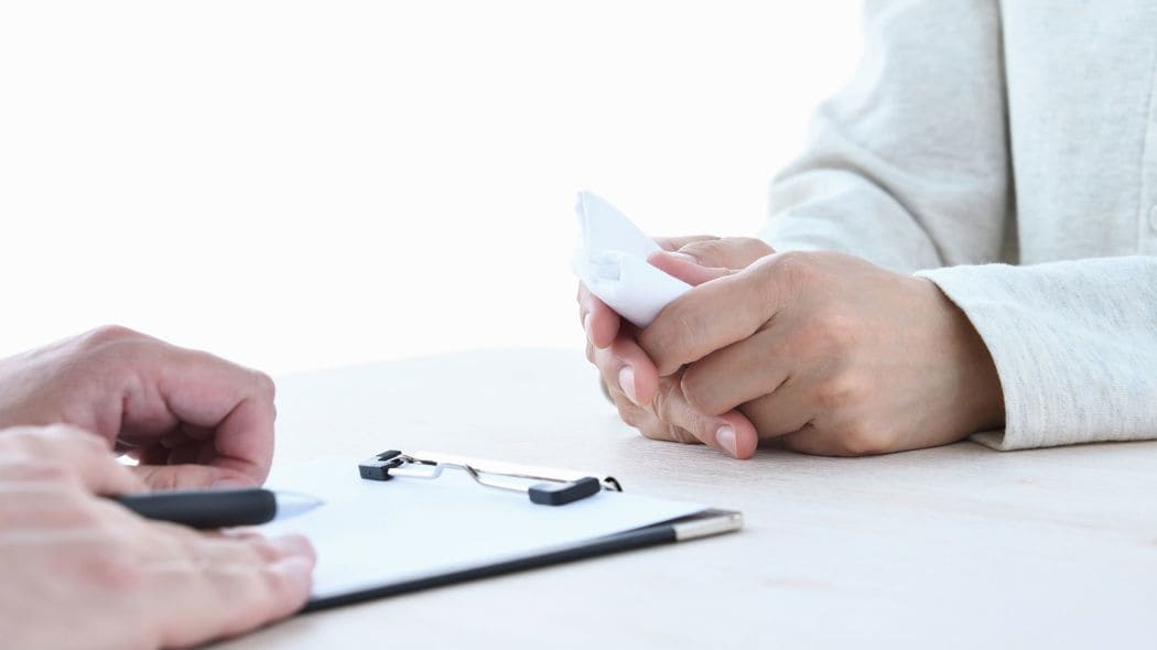 なぜメンタル休職する若手が増えたのか…本人が損する"安易な休職"を勧める｢診断書即日発行クリニック｣の罪 ｢誰でも気軽に長期休職できる環境｣の問題点