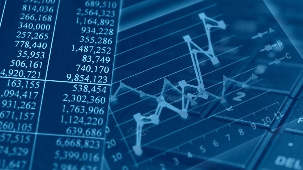 従業員数と平均給与から｢会社の姿勢｣がわかると…投資のプロが｢有価証券報告書｣をじっくり読み込む理由 企業の実像を把握する"6つのポイント"