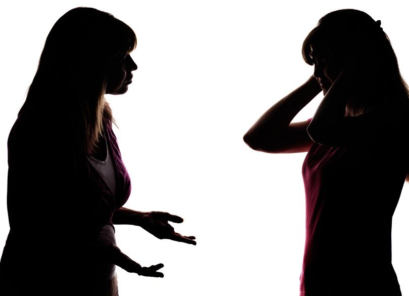 娘を家出させた家事放棄妻の"馬乗りの夜" ある年収1000万家族の悲劇・前編
