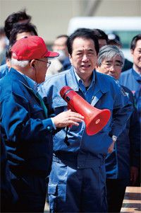東日本大震災を政権延命の材料にしていると批判される菅直人総理。「政治主導」の下、震災関連の新組織を乱立させた。4月14日の復興構想会議では、官僚を排除。実効性のある提言がまとめられるか疑問の声があがる。（写真＝PANA）
