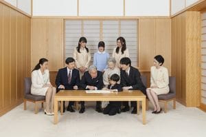 新年（2014年）用の天皇ご一家集合写真（2013年11月10日撮影）