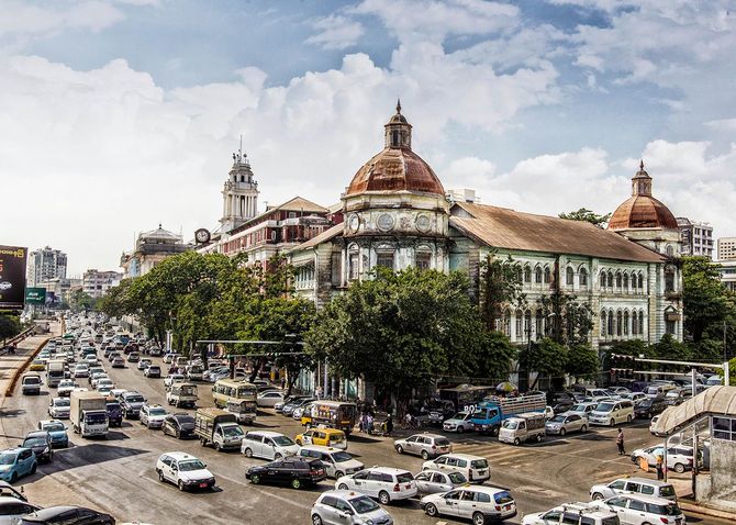 ヤンゴン市の街並み
