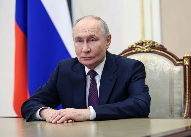 2026年4月28日、ロシアのウラジーミル・プーチン大統領が、ロシア・モスクワのクレムリンで開催されたセッションの参加者に向けて、ビデオメッセージを寄せた。