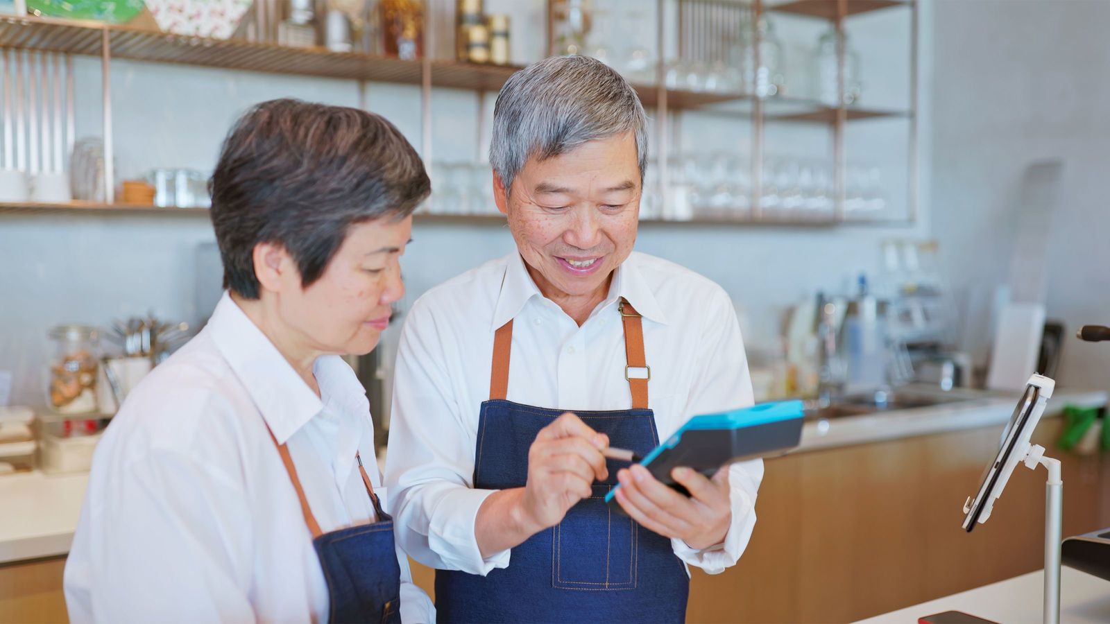 これで定年後にいくら稼いでも｢年金を満額｣もらえる…コンサルタント直伝｢多くの人が知らないお得な働き方｣ 個人事業主になり､顧客とは業務委託契約を