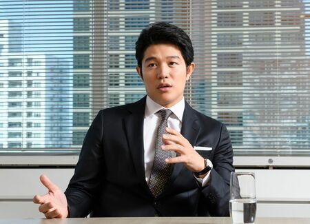 世界一周は中学英語だけでコト足りる理由 相手の目を見て