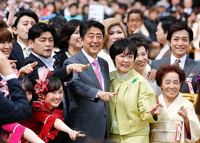 安倍昭恵の両親