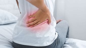 65歳を過ぎたら腰痛を放置してはいけない…ぎっくり腰でも転倒でもない｢寝たきり老後｣が始まる"意外な瞬間"