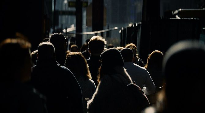 新型コロナ流行前の雑踏