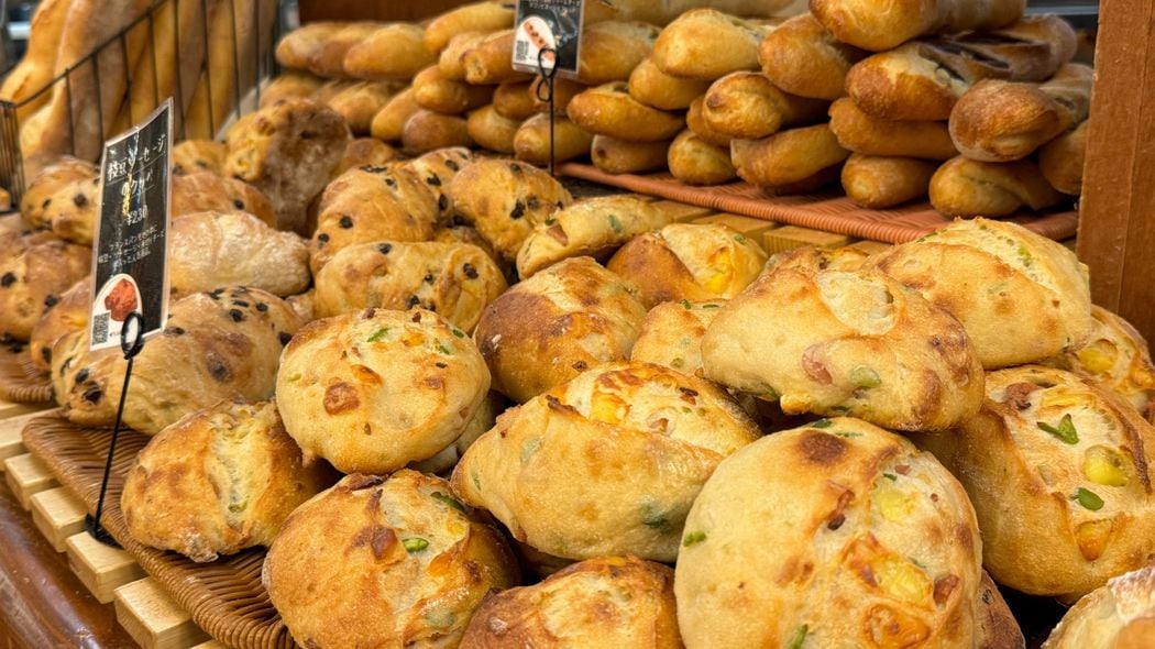 小麦､砂糖､酵母まで｢すべてが地元産｣は世界でここだけ…北海道の奇跡のパン屋が｢国産小麦｣にこだわる理由 帯広の満寿屋が親子二代で挑んできたこと