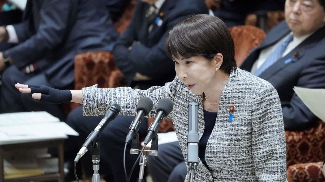 閣僚になってからも母はビンタした…高市早苗が今も守り続ける奈良県警伝説の婦人警察官だった母の教え