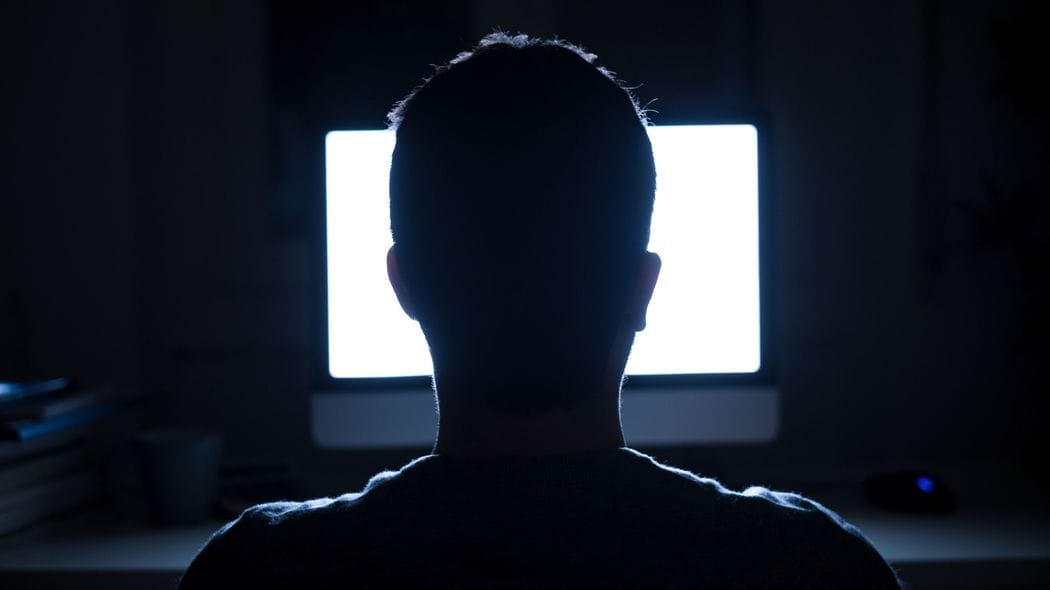 ｢憲法改正｣14%の両極端な意見がネット上では46%に増えるワケ なぜネットには"極端な人"が多いか