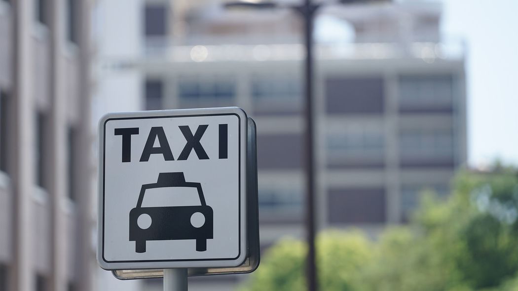 なぜタクシーが捕まらないのに､ライドシェアが進まないのか…｢クルマづくり世界一の国･日本｣の根本問題 ｢自動車大国｣から｢モビリティー大国｣へ転換すべき