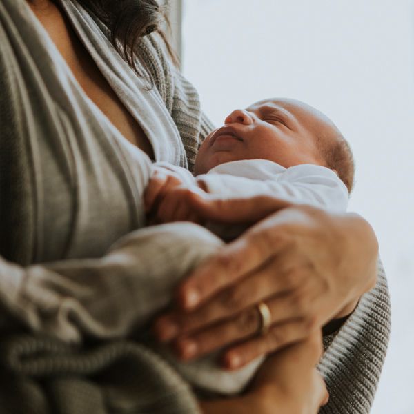 授乳中の母親の飲酒はダメ は科学的にはウソである 医師が解説する 正しい子育て President Online プレジデントオンライン 授乳中の母親の飲酒はダメ は科学的にはウソである 医師が解説する 正しい子育て President Online プレジデントオンライン