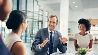 最後はお金持ちになれる"知ったかぶり"の特徴
