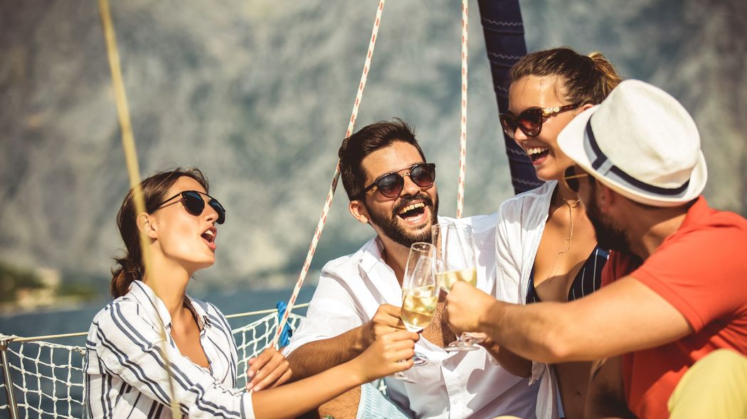 ｢お金があり､有名で､いくらでも遊んでいられる人｣が全然幸せになれないワケ どれも心を満たしてはくれない